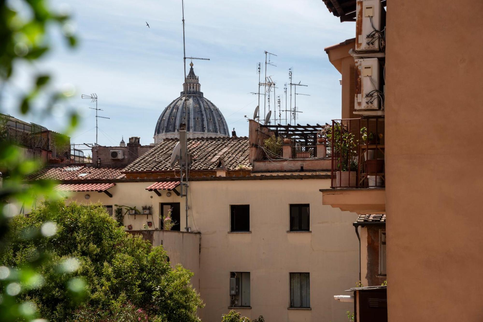 Vatican Boutique Apartment With St Peters Dome View Roma Esterno foto