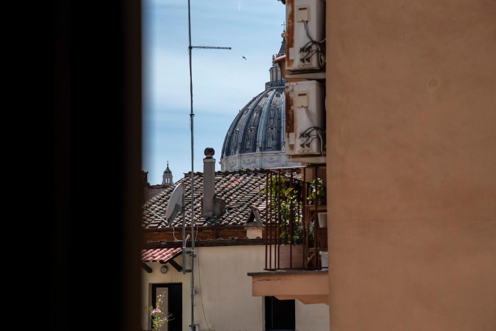Vatican Boutique Apartment With St Peters Dome View Roma Esterno foto